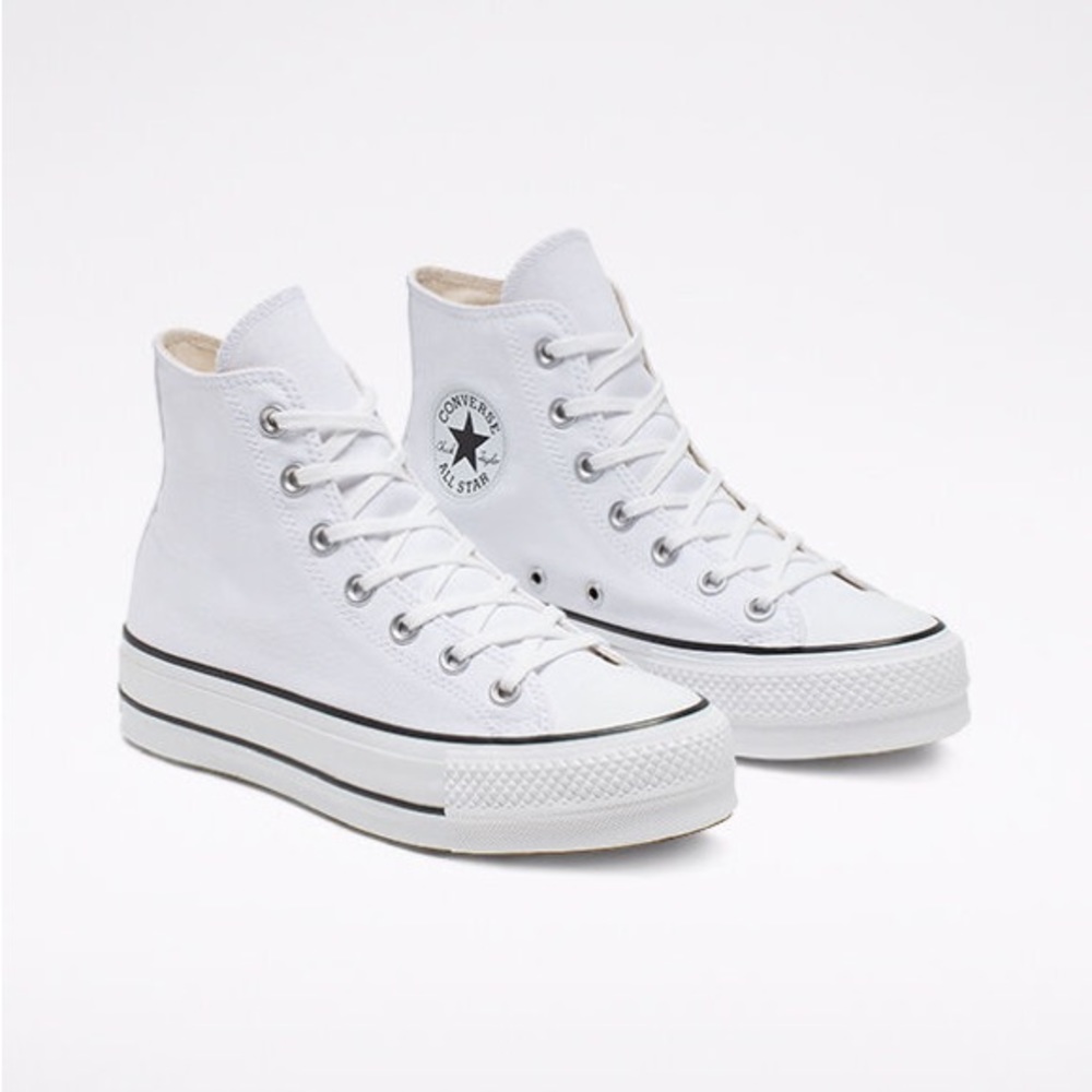 NWOB Chuck Taylor All Star Lift Platform Canvas